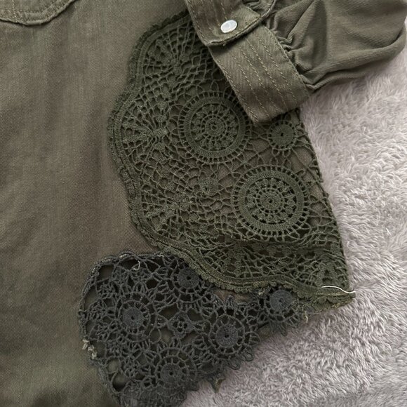 Pilcro Anthropologie Olive Green Eyelet Lace Button Down Shirt XS Blouse - Picture 4 of 7